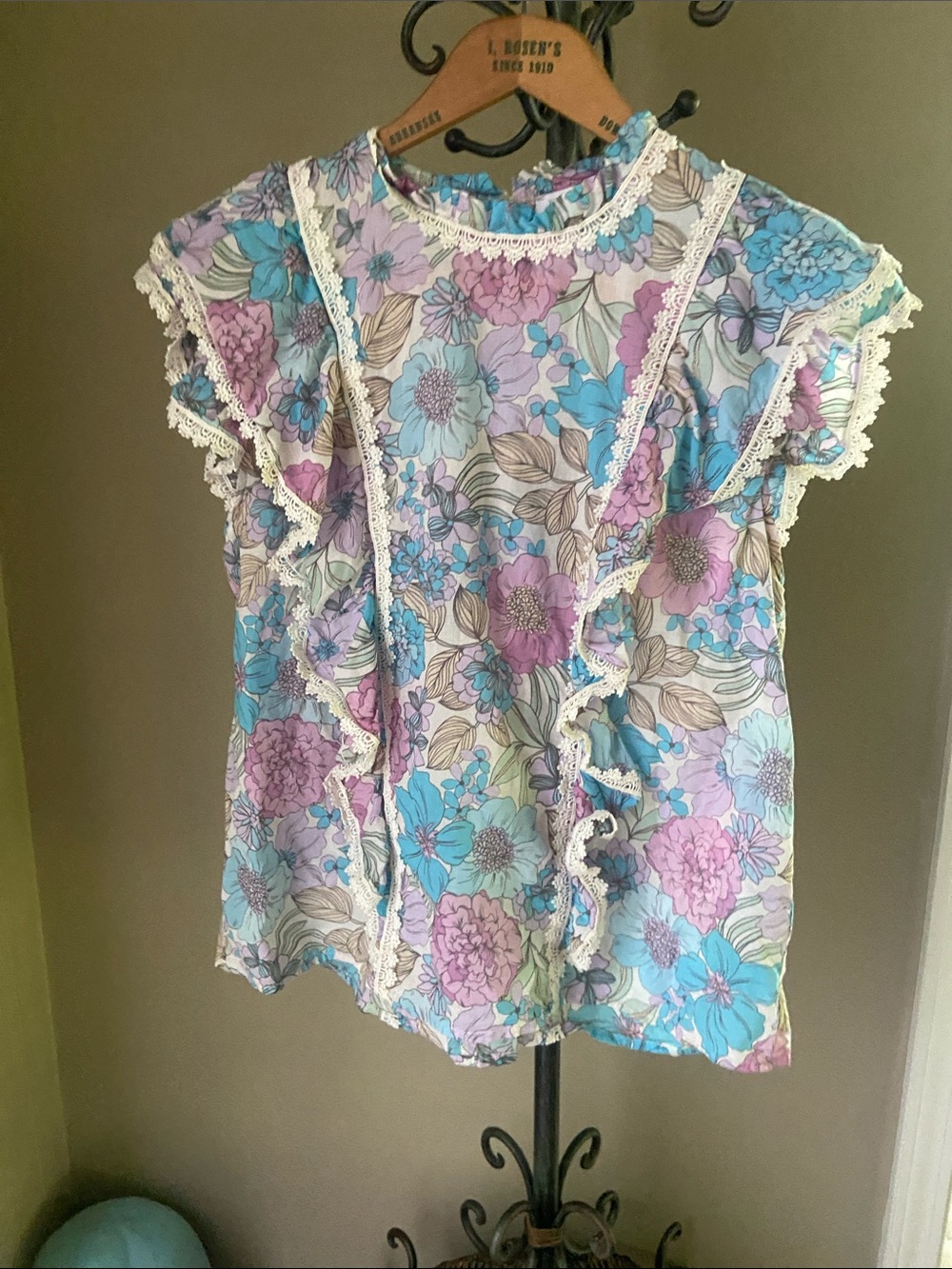 Karlie Flutter Sleeve floral lavender multicolor SZ M